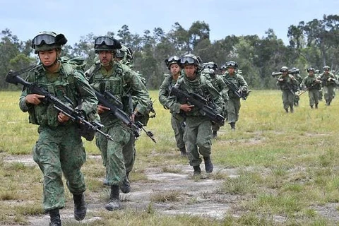 Singapour suspend tous les exercices à l'étranger en raison du COVID-19