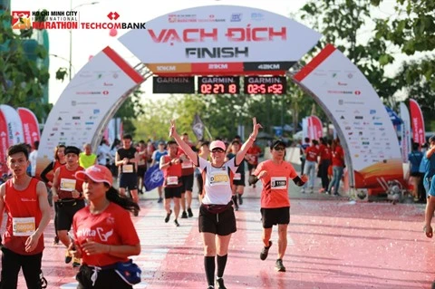 Nombre record de participants au 4e Marathon international Techcombank