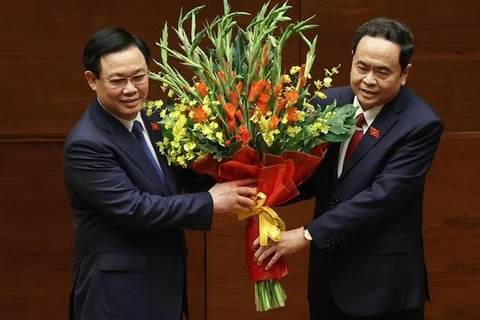 Vuong Dinh Hue réélu président de l’Assemblée nationale du Vietnam