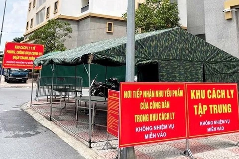 COVID-19 : Hanoï met en place un centre de quarantaine centralisée à Thanh Xuan