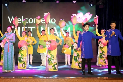 La 47e Fête nationale du Laos célébrée à Ho Chi Minh-Ville