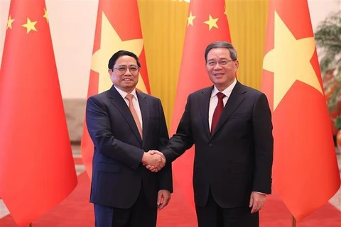 Amener à une nouvelle étape le partenariat de coopération stratégique intégrale Vietnam-Chine 