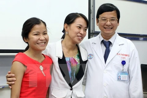 Premières transplantations rénales croisées au Vietnam