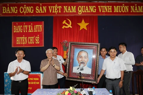 Le secrétaire général Nguyên Phu Trong invite Gia Lai à exploiter ses atouts