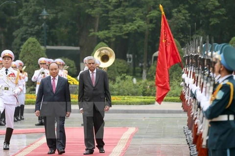 Le Premier ministre du Sri Lanka termine sa visite au Vietnam