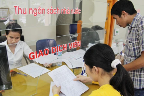 Le PM Nguyên Xuân Phuc demande de parachever les tâches financières et budgétaires de 2017