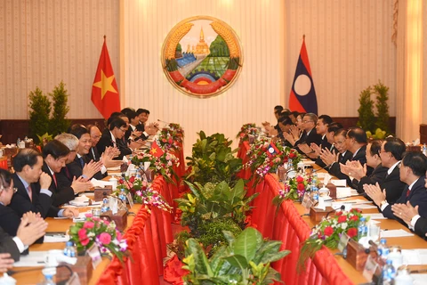 Vietnam et Laos affirment la détermination de promouvoir leurs relations d’amitié traditionnelles