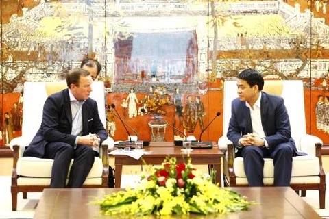 Hanoi déroulera le tapis rouge aux investisseurs étrangers