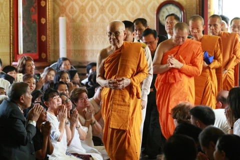 Le patriarche suprême de Thaïlande salue les liens avec l’Eglise bouddhique du Vietnam