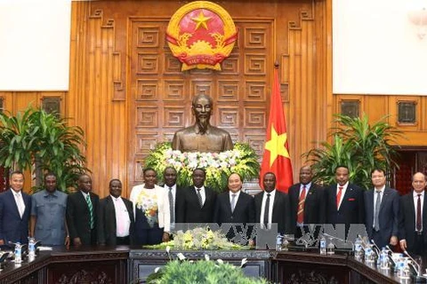 Vietnam et Tanzanie souhaitent porter le commerce bilatéral à un milliard de dollars