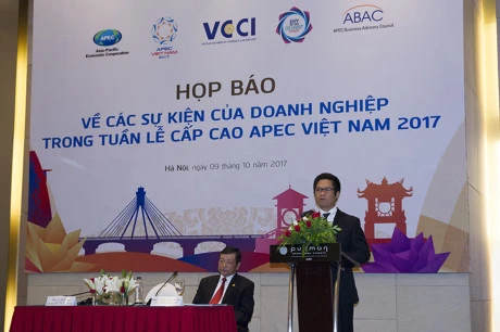 Le Sommet des affaires du Vietnam en novembre à Dà Nang