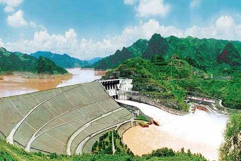 La centrale hydroélectrique de Hoà Binh, symbole de l’amitié Vietnam-Russie