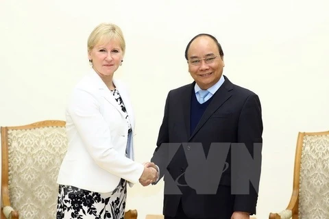 Le PM Nguyen Xuan Phuc appelle à l'expansion de la coopération Vietnam-Suède