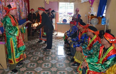 Le câp sac, cérémonie de passage à l’âge adulte des Dao, postule à l’UNESCO