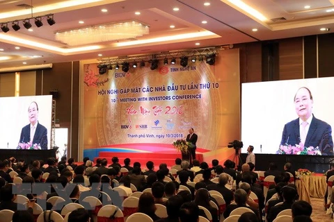 Nguyen Xuan Phuc à la conférence « Rencontre des investisseurs dans la province de Nghe An »