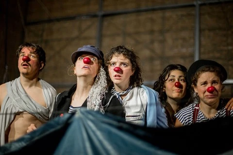 Cirque : À Cân Tho, la compagnie Be Clown part sur une mer calme sans vent