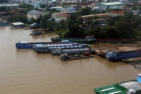 Trois projets d’amélioration des infrastructures du transport fluvial