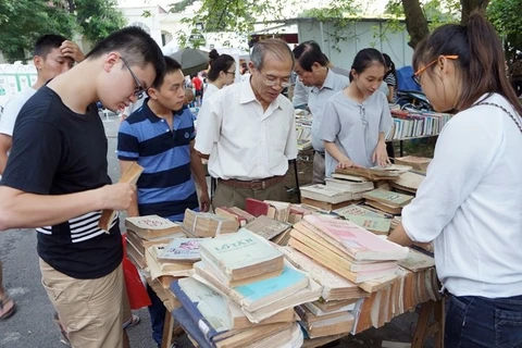 Quand les vieux livres « se réveillent » dans la capitale vietnamienne