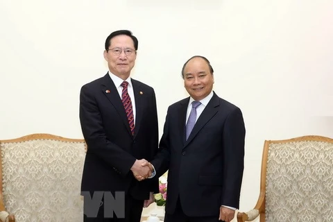 Le PM Nguyen Xuan Phuc soutient la coopération dans la défense avec la R. de Corée