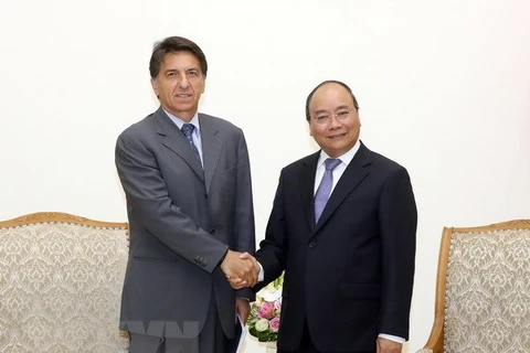 Le PM Nguyen Xuan Phuc reçoit l'ambassadeur de Grèce au Vietnam