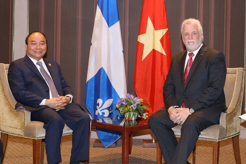 Le PM Nguyen Xuan Phuc rencontre le Priemier ministre de l’Etat du Québec