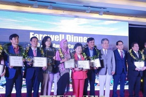 Hanoï et Hô Chi Minh-Ville reçoivent le prix de la meilleure campagne marketing du TPO