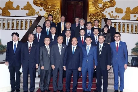 Le PM demande à la préfecture de Fukuoka de dynamiser des liens multiformes avec le Vietnam