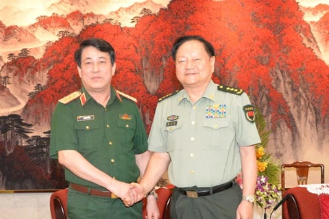 Le président du Département général des politiques de l’Armée populaire du Vietnam en Chine