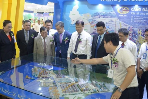 Foire du commerce et de l’investissement autour du corridor économique Est-Ouest à Da Nang