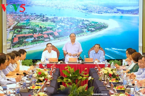 Quang Binh exhortée à investir dans le développement touristique durable