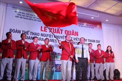 Les sportifs vietnamiens en Indonésie pour les Asian Para Games