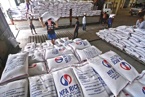 Philippines: le président autorise l’importation "sans entrave" de riz pour maîtriser l’inflation
