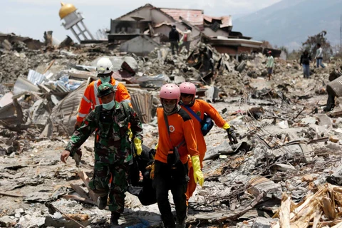 Indonésie: le bilan du séisme et du tsunami s’alourdit à 2.073 morts