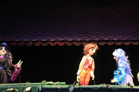 Convergence et échanges au 5e Festival international de marionnettes