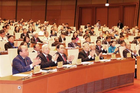 Le Premier ministre Nguyên Xuân Phuc souligne les acquis et les tâches à venir