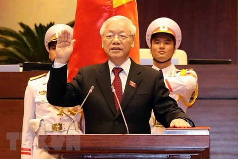 Poursuite des félicitations au président Nguyen Phu Trong