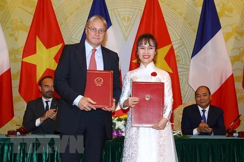 Vietjet signe un contrat d’achat de 50 avions Airbus