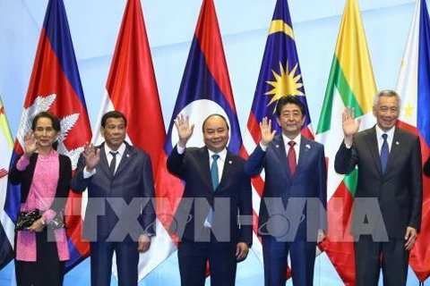 Le PM Nguyen Xuan Phuc participe aux sommets de l’ASEAN et de ses partenaires