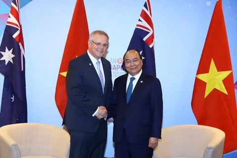 Sommet de l'ASEAN: le PM Nguyen Xuan Phuc rencontre son homologue australien