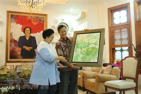 L’ambassadeur vietnamien en Indonésie rencontre la cheffe du PDI-P