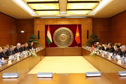 Renforcement de la coopération parlementaire Vietnam-Hongrie