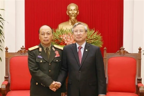 Le Vietnam fera de son mieux pour renforcer les liens avec le Laos