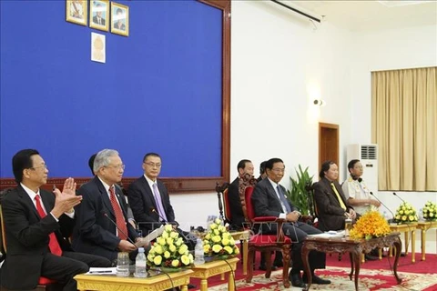 Des anciens volontaires vietnamiens en visite au Cambodge