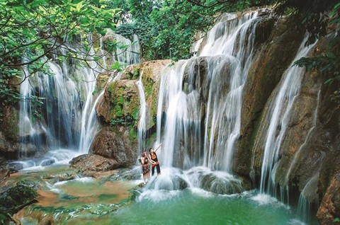 À Thanh Hoa, des chutes d’eau en cascade