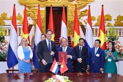 Le Vietnam et les Pays-Bas établissent un partenariat intégral