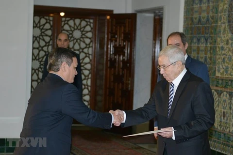 Le président algérien souhaite renforcer les relations avec le Vietnam