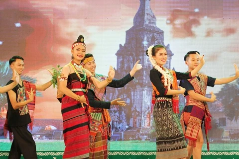 Festival des minorités vivant dans les provinces frontalières Vietnam-Laos