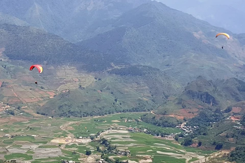 Bientôt le Festival de parapente de Mu Cang Chai