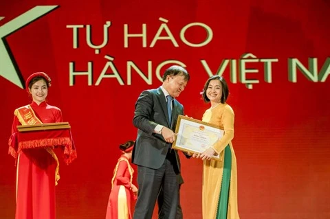 Central Group Vietnam reçoit un satisfecit du ministère de l'Industrie et du Commerce