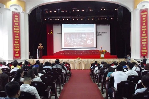 La technologie financière au cœur d’une conférence à Hanoï